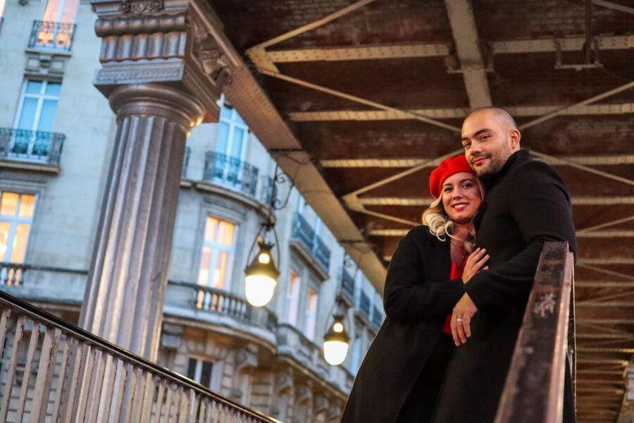 Paris: Romantic Photoshoot for Couples - Proposals need planning, not just romance