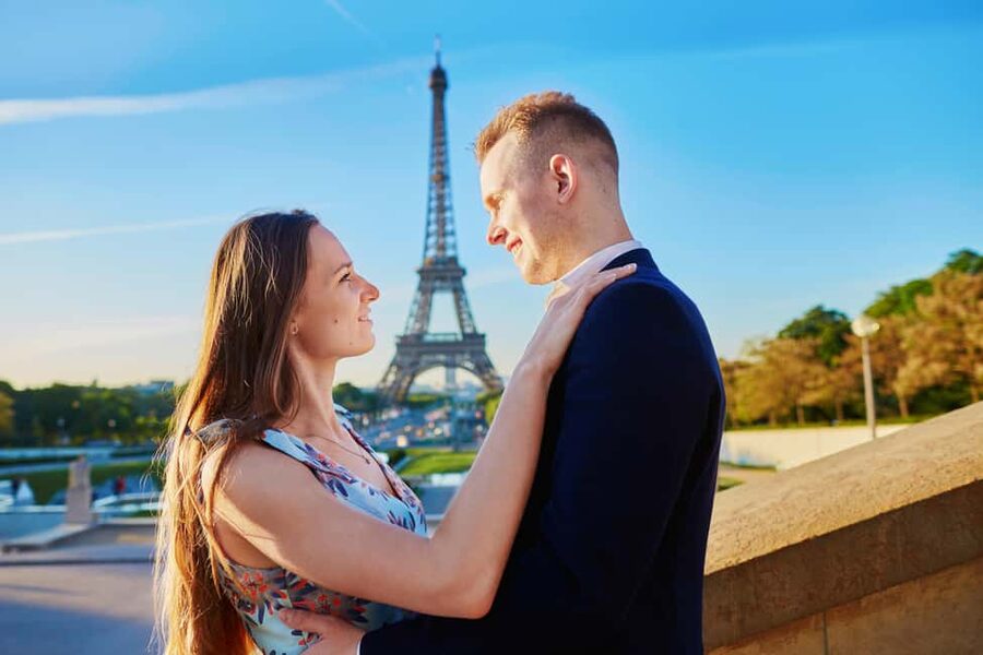 Paris: The Essentials, Private Photoshoot - The Louvre: Pyramids, Fountains, and Formal Paris