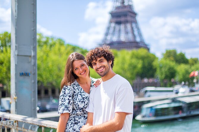 Paris: Your Own Private Photoshoot at the Eiffel Tower - How the photographer guides you