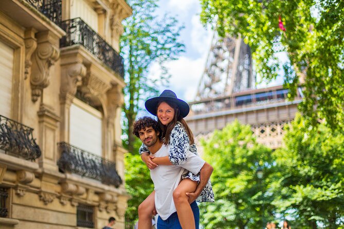 Paris: Your Own Private Photoshoot at the Eiffel Tower - Finding the right Eiffel Tower backdrop