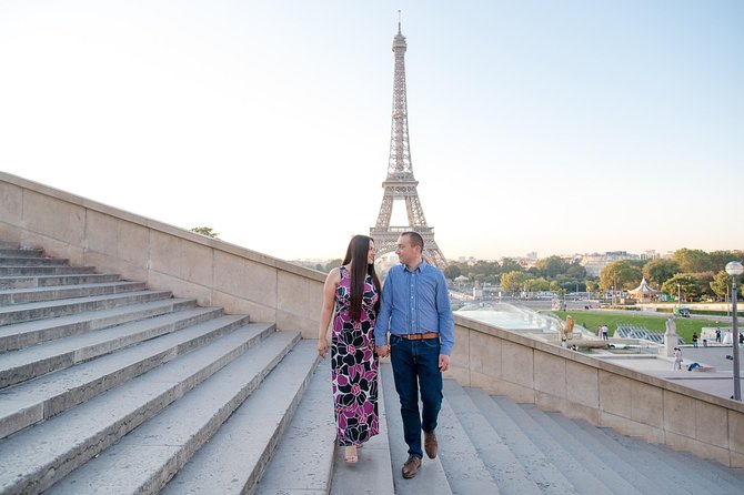Parisian Life Style Private Photo Shoot at Eiffel Tower - How the photographer helps you look natural