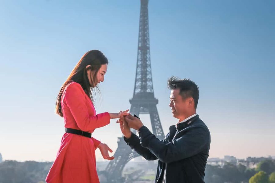 Parisian Proposal Perfection. Photography/Reels & Planning - What you receive after the proposal