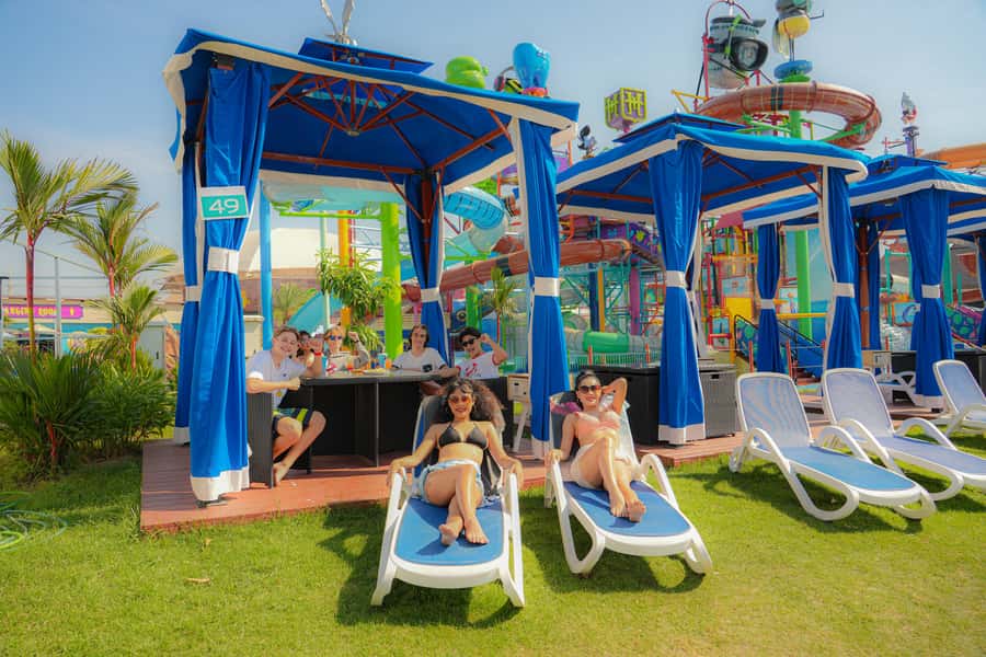 Pattaya: Columbia Pictures Aquaverse Cabana Experiences - Water rides, pools, and the Mega Wave Pool
