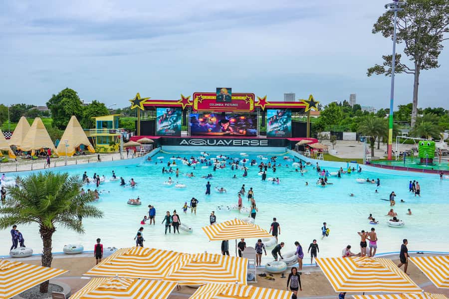 Pattaya: Columbia Pictures Aquaverse Cabana Experiences - Entering the movie zones