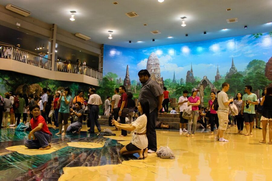 Pattaya: Full-Day Instagram City Tour - Sustainability touches with modest but useful benefits