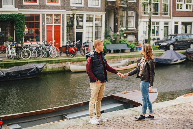 Personal Travel and Vacation Photographer Tour in Amsterdam - Choosing between 30 minutes and three hours