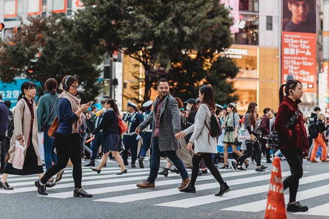 Personal Travel and Vacation Photographer Tour in Tokyo - Shibuya: city energy and birthday portraits