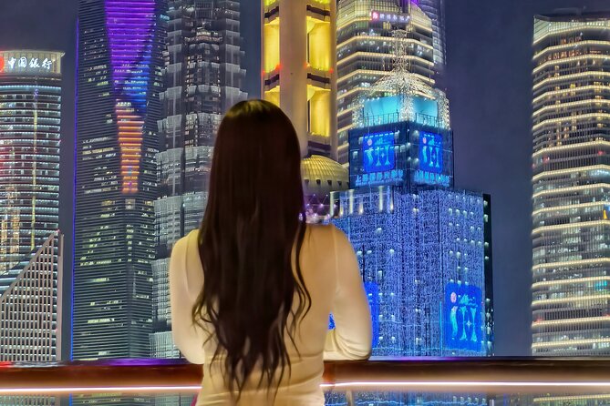 Photo Session on the Famous Shanghai Skyline - What happens during the one-hour session
