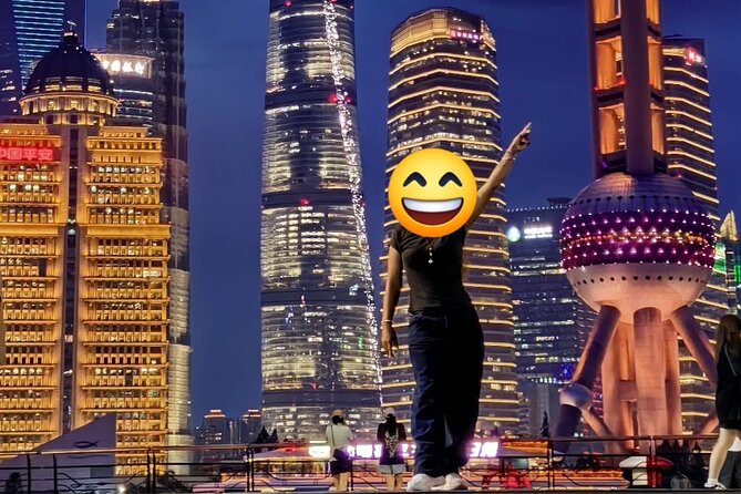 Photo Session on the Famous Shanghai Skyline - How the local guidance adds value