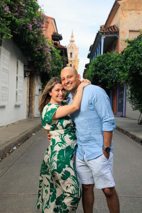 photo session through the streets of cartagena - Starting at Plaza de la Trinidad in Getsemaní