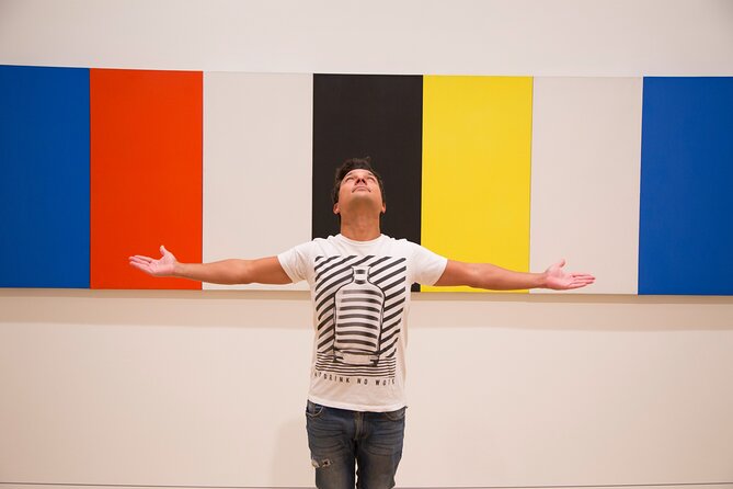 Photo Shoot and Art Walk at The Art Institute in Chicago - Stories Behind O’Keeffe, Picasso, Matisse, and Serrat