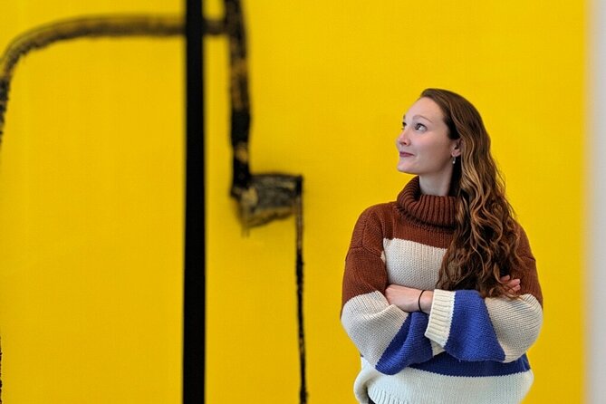 Photo Shoot and Art Walk at The Art Institute in Chicago - Who Will Get the Most from This Experience