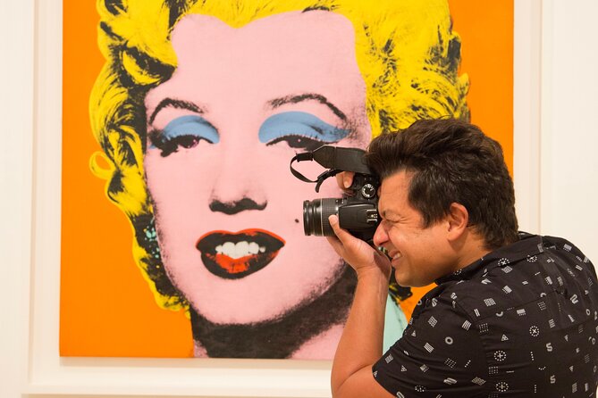 Photo Shoot and Art Walk at The Art Institute in Chicago - Seven Highlights in About 75 Minutes