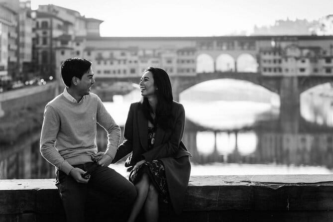 Photo Shoot in Florence with a Professional Photographer - Proposals, anniversaries, and special occasions