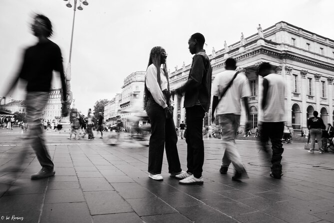 Photo Shooting in Bordeaux Explore the city with a photographer - Key Points
