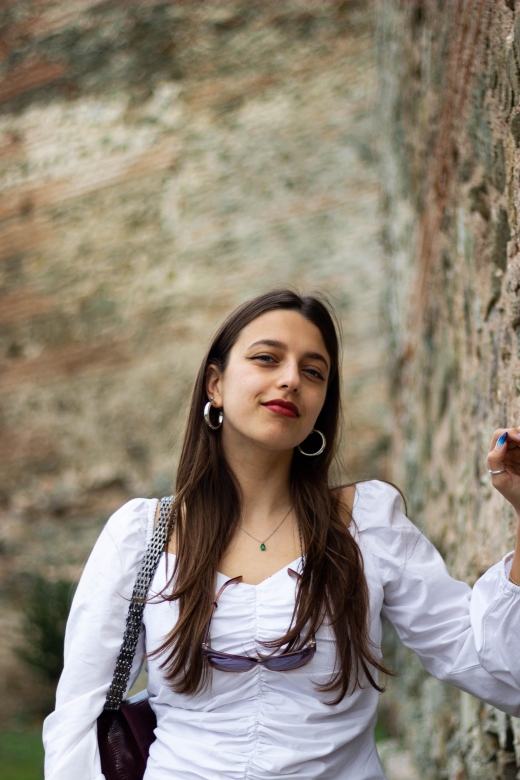 Photo shooting in Thessaloniki - Nikos makes the session easier for non-models