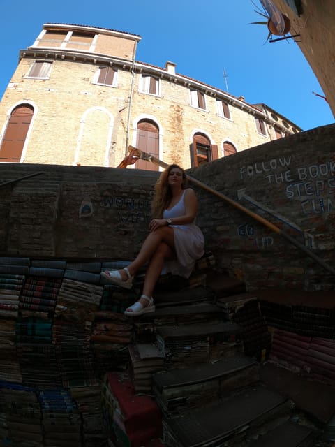 Photo with a professional photographer in Venice - My call: book it for personal Venice memories