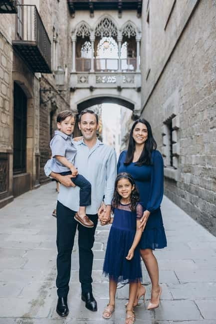 Photographer in Barcelona - How the posing guidance works
