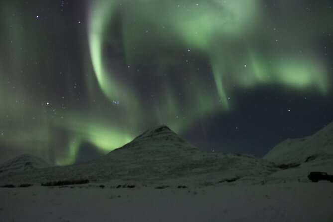 Photography tour - Northern light Hunting from Akureyri - Photography help and nighttime conditions