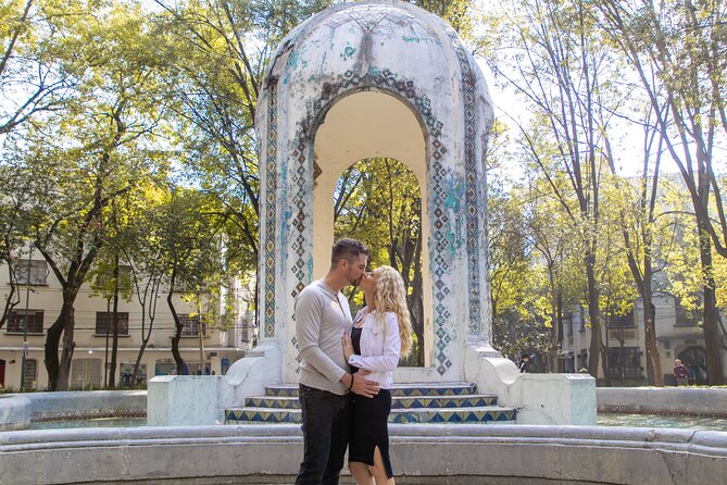 Photoshoot CDMX | Portraits | Mexico City - Using the Metropolitan Cathedral as a classic backdrop