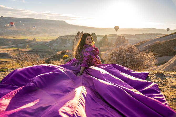 Photoshoot Experience in Cappadocia with Flying Dress - Love Valley and the search for balloon views