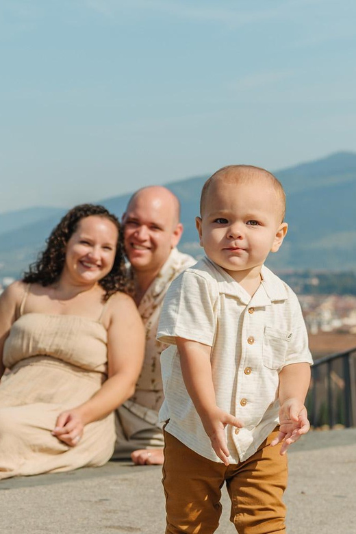 Photoshoot in Florence - Ponte Vecchio and the river views