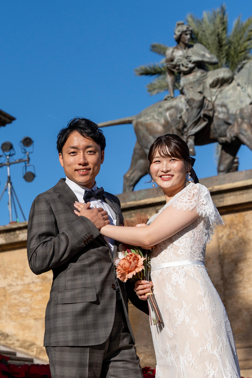 PHOTOSHOOT IN PALERMO - What posing with Chiara or Mario is like