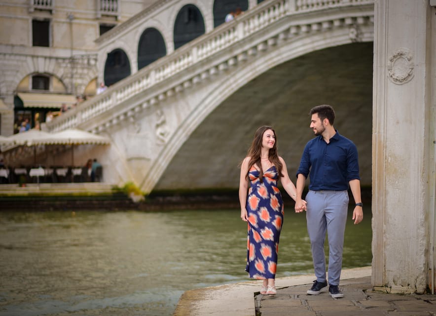 Photoshoot in Venice: Your Story, Our Lens - Book Now! - Daniel’s approach to posing and comfort
