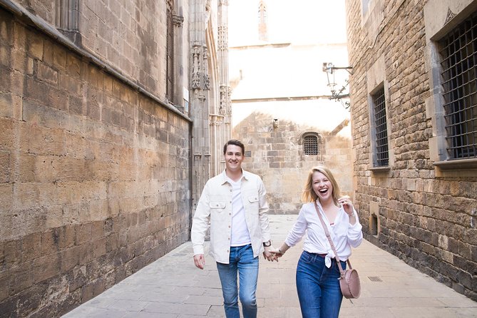 Photoshoot tour in Barcelona Secret Corners - Starting at Barcelona Cathedral and the Gothic Quarter