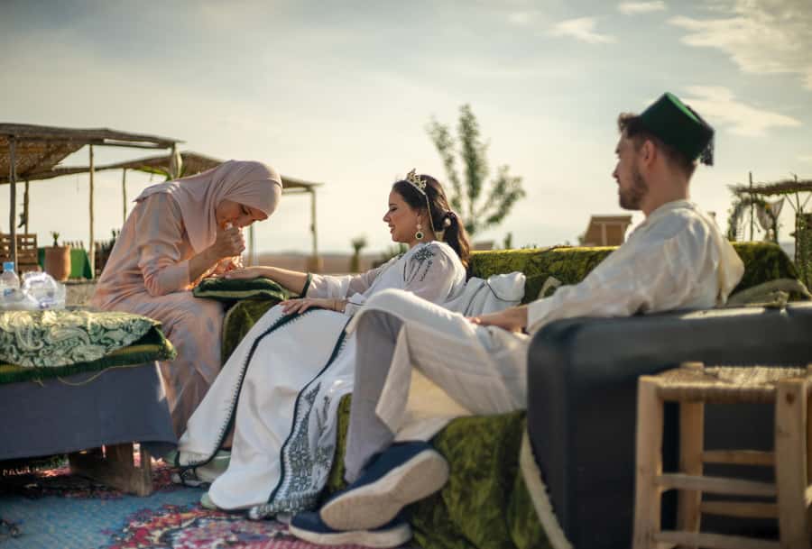 Photoshoot with Moroccan Traditional outfit in Agafay Desert - Who will get the most from this experience