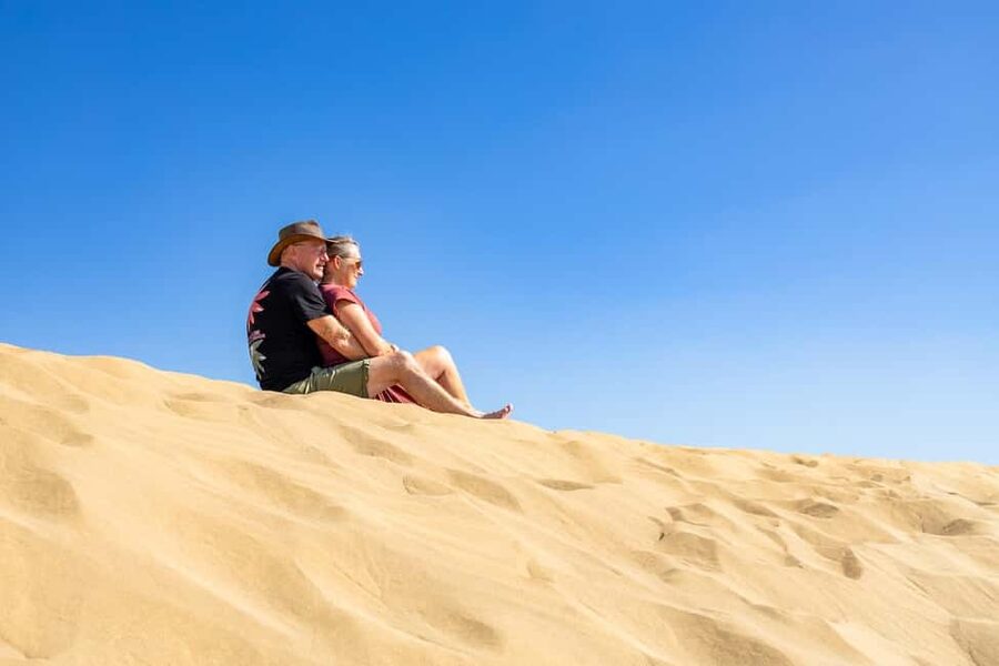 Photoshoot with Professional Photographer in Maspalomas - Mountain and urban alternatives