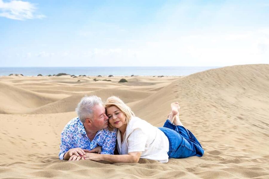Photoshoot with Professional Photographer in Maspalomas - Couples, proposals, maternity sessions, and families