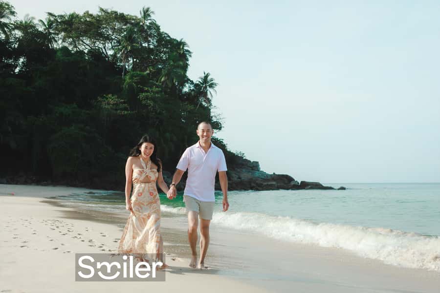 Phuket: couple photoshoot at Surin Beach - Why Surin Beach works for a couple photoshoot