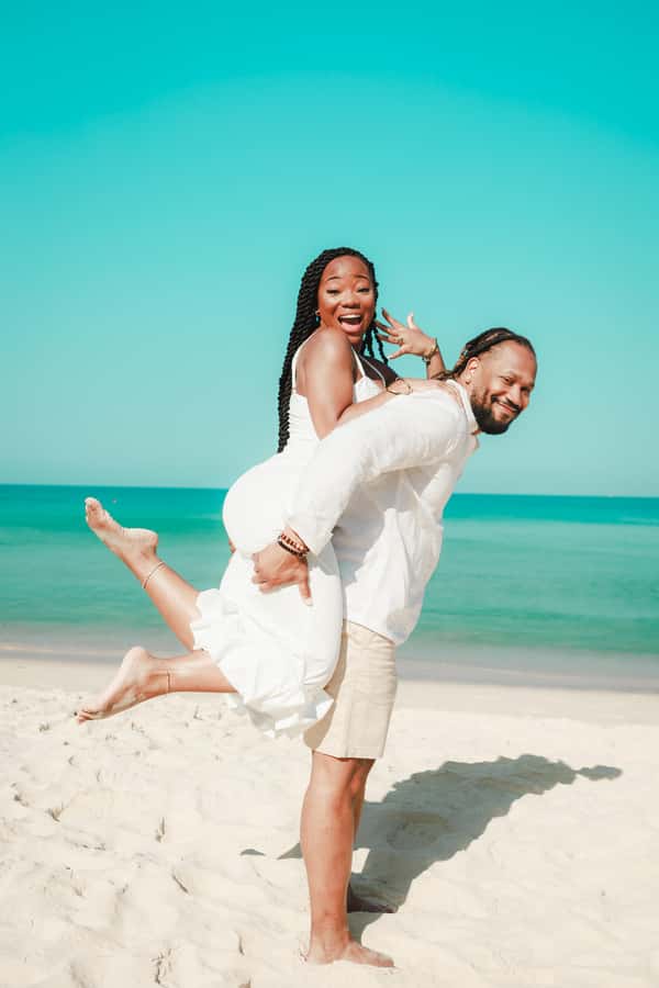 Phuket: couple photoshoot at Surin Beach - Rod and the value of relaxed direction