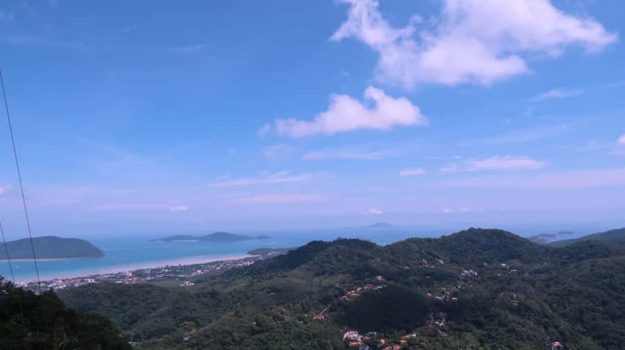 Phuket: Half-Day Instagram Photography Tour - Wat Chalong adds color, detail, and a dress code