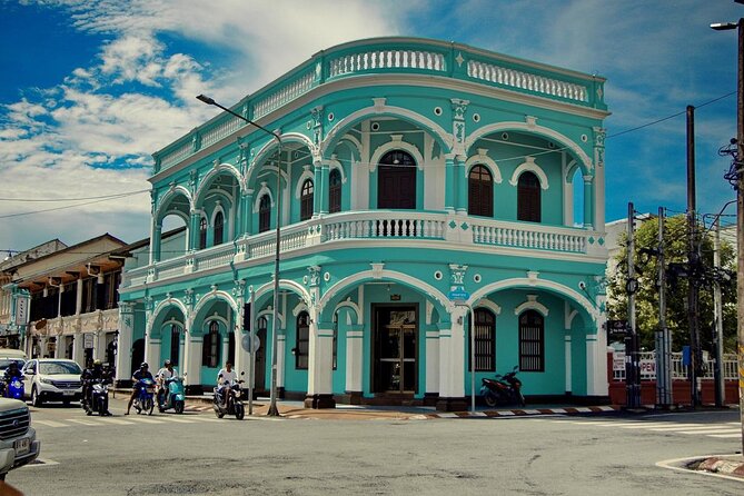 ️ Phuket Private Instagram Tour: All-Inclusive - Key points at a glance
