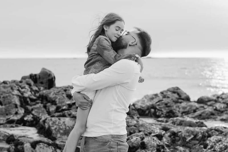 Ponte de Lima: Professional Family Photo Shoot - The Lima River adds softer backgrounds