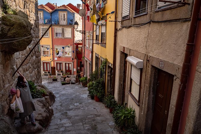 Porto 1/2 Day Walking Photo Tour & Portraits - Is $145.18 per person fair?