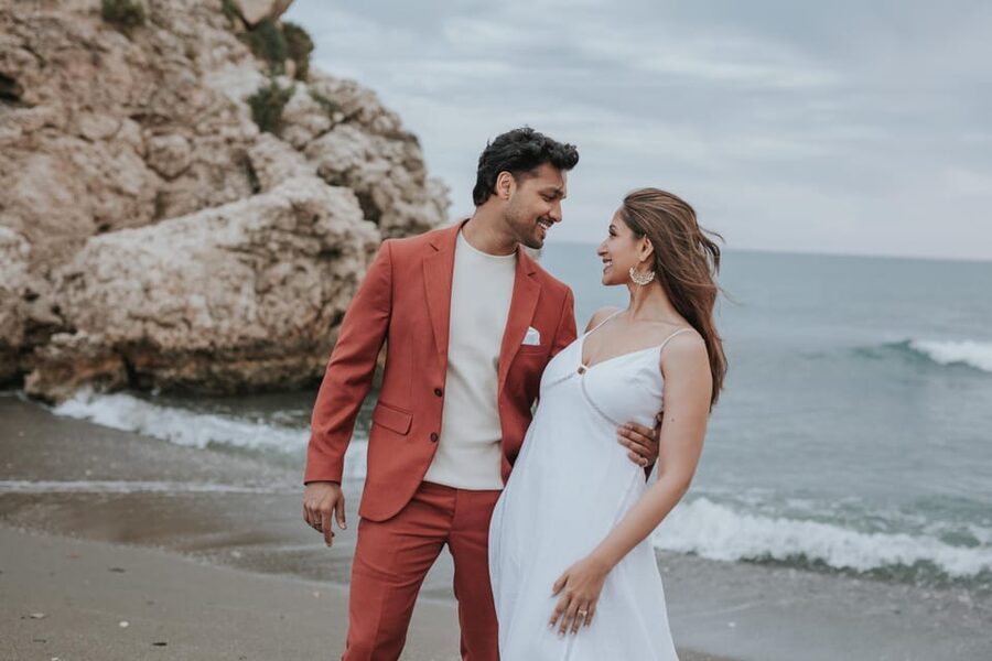 Portraits in Marbella: Private Vacation Photographer Tour - Alameda Park and the final portraits