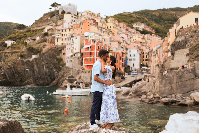 Portraits with a Cinque Terre photographer - Why a short photo session makes sense here