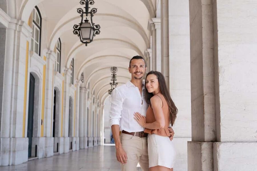 Praça do Comércio: Professional Photoshoot with a Local - Key details to know before you book