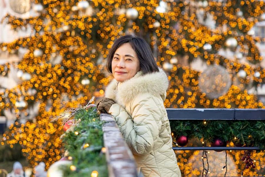 Prague: Christmas/Easter Markets Tour with Photoshoot - Czech Christmas customs beyond the decorations