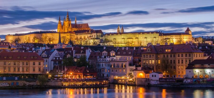 Prague: Evening Photography Tour by Car - Why a car makes sense after dark