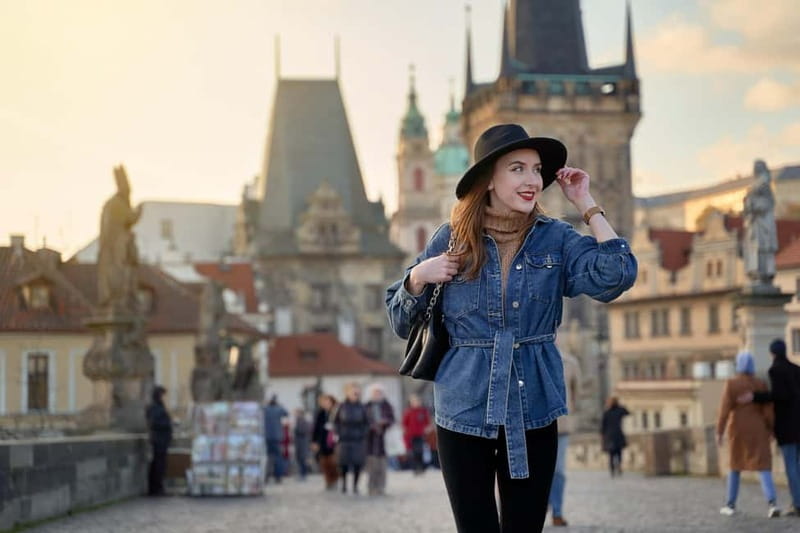 Prague: Private Professional Photoshoot - Weather, clothing, and comfort