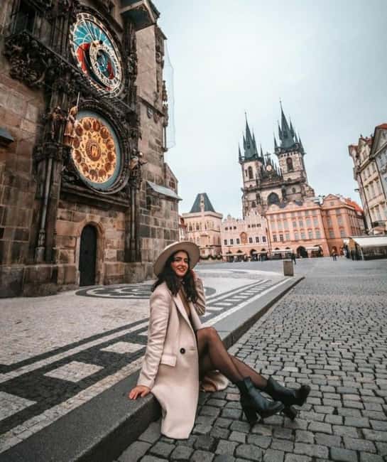 Prague: Private Professional Photoshoot with Edited Photos - A second Old Town setting for variety