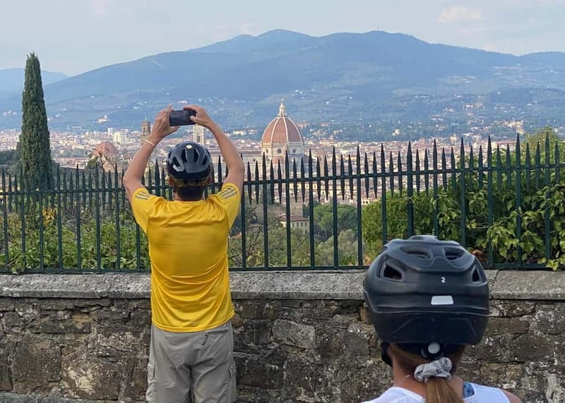 Premium Chianti E-Bike Tour, Food Wine Tasting + Photo shoot - From Piazza Ognissanti to the Hills Above Florence