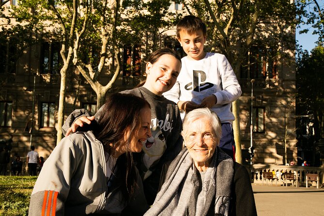 Private and Personalized Photography Adventure in Barcelona - Photo quality, posing, and the people behind the camera
