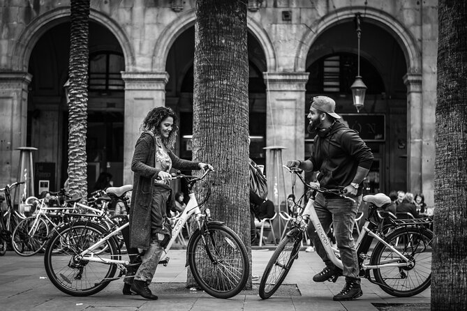 Private Barcelona E-Bike Photography Tour - Why an e-bike works well in Barcelona