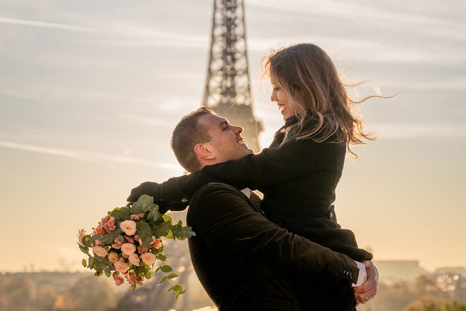 Private Guided Professional Photoshoot by the Eiffel Tower - Why a professional Eiffel Tower shoot is worth considering