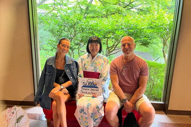 Private Hakone Kimono costume Photo Tour with Hotel Pick-up - Choosing a kimono for the day